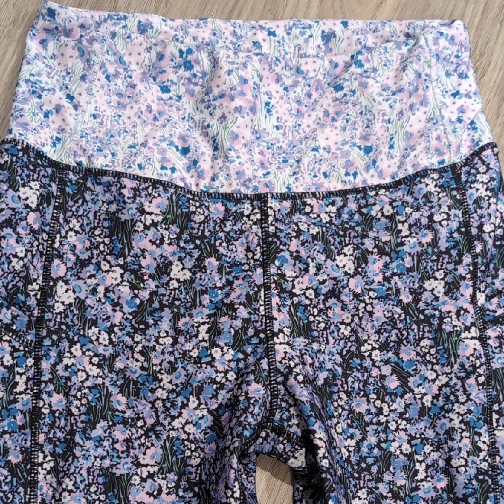 Ebb& Flow 🌺Floral Print‎ Women's Leggings - Picture 2 of 5